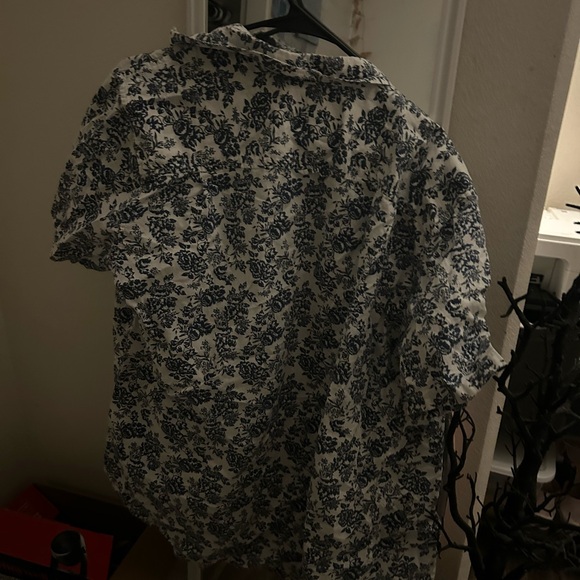 Mens Button Up Top - Picture 2 of 4